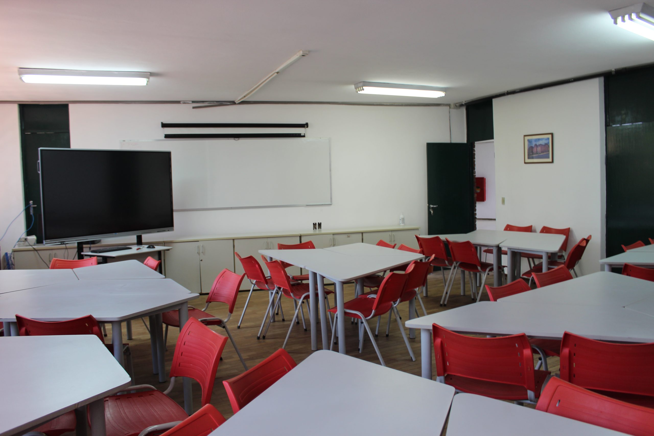 Secretaria de Educação reabre edital para seleção de professores efetivos da rede comporem vagas da instituição