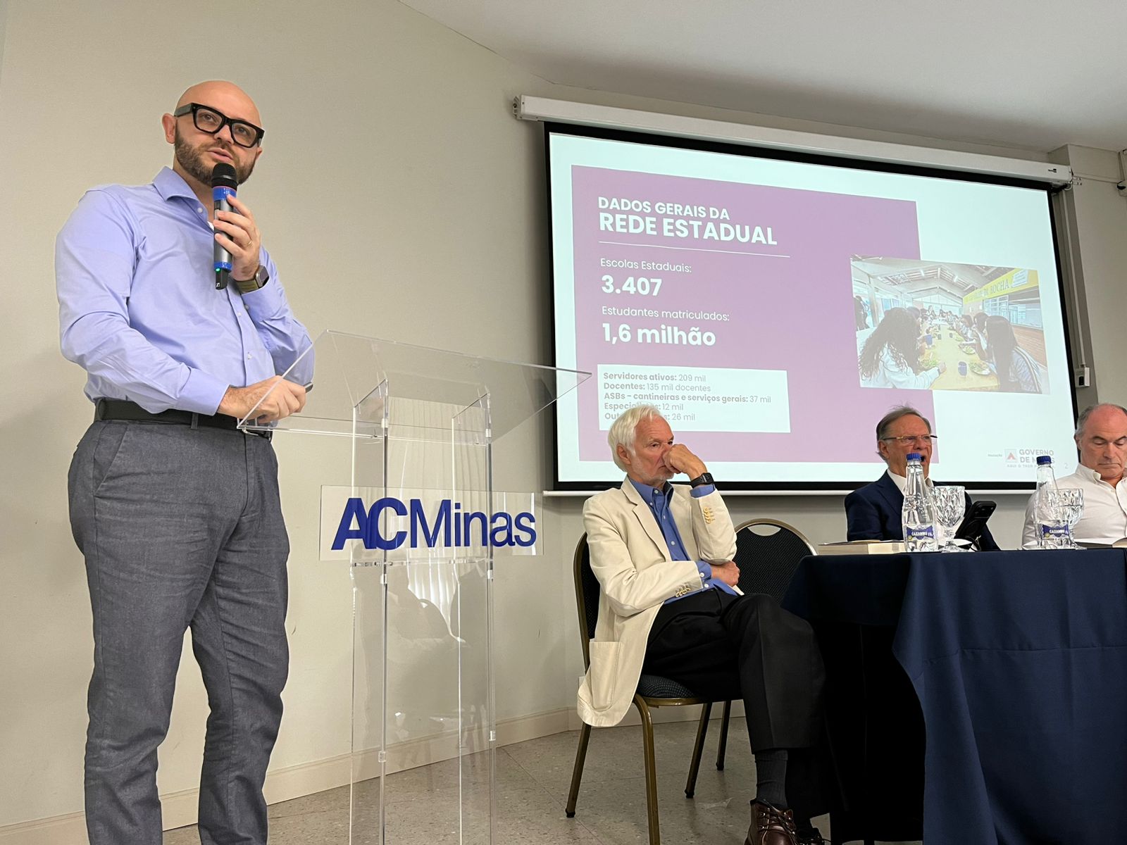 SEE/MG participa de reunião do Conselho Empresarial de Educação e destaca avanços na rede estadual